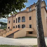 Villa Due Leoni