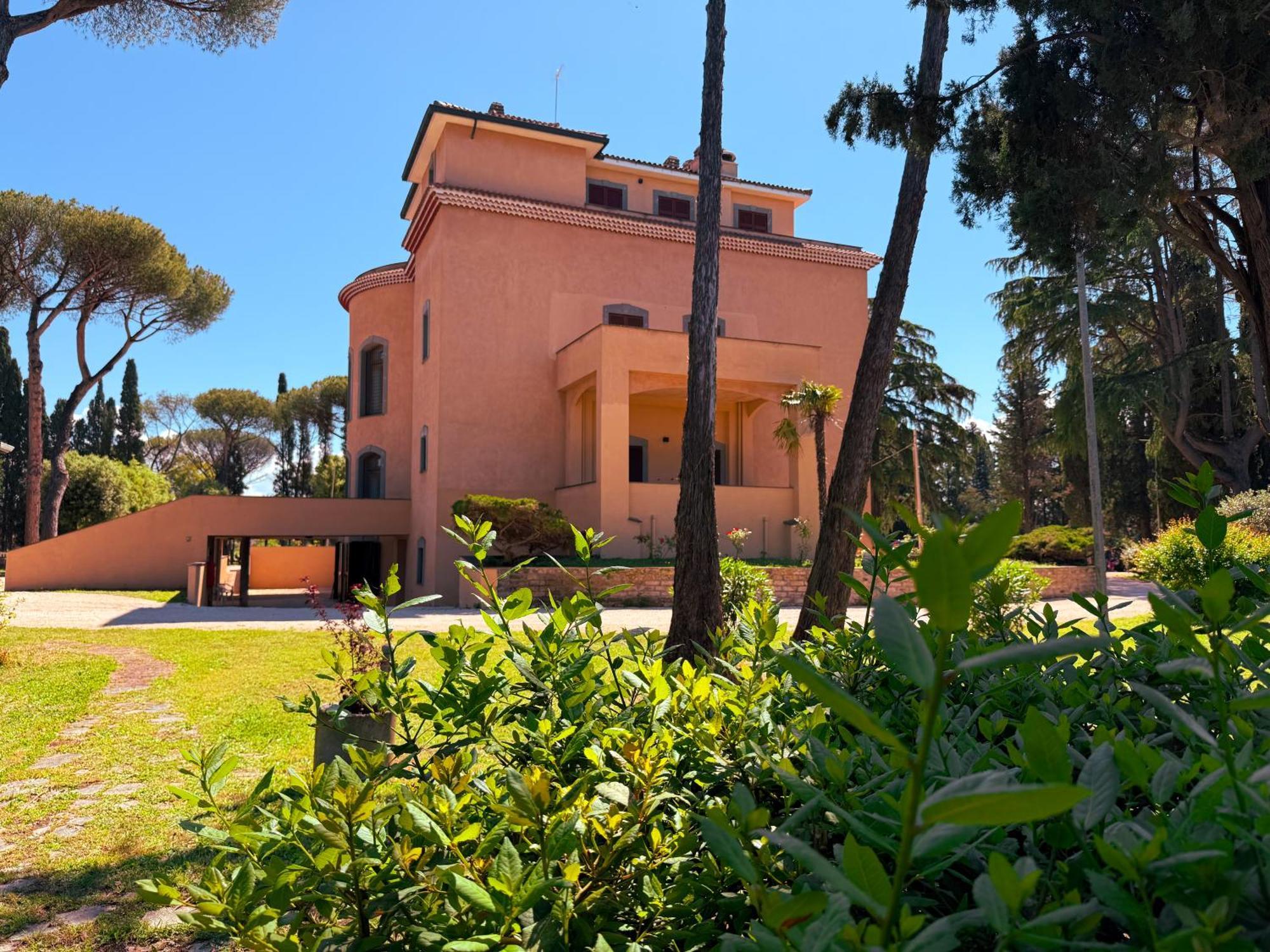 Due Leoni - Casa Per Turismo Cattolico * Rome