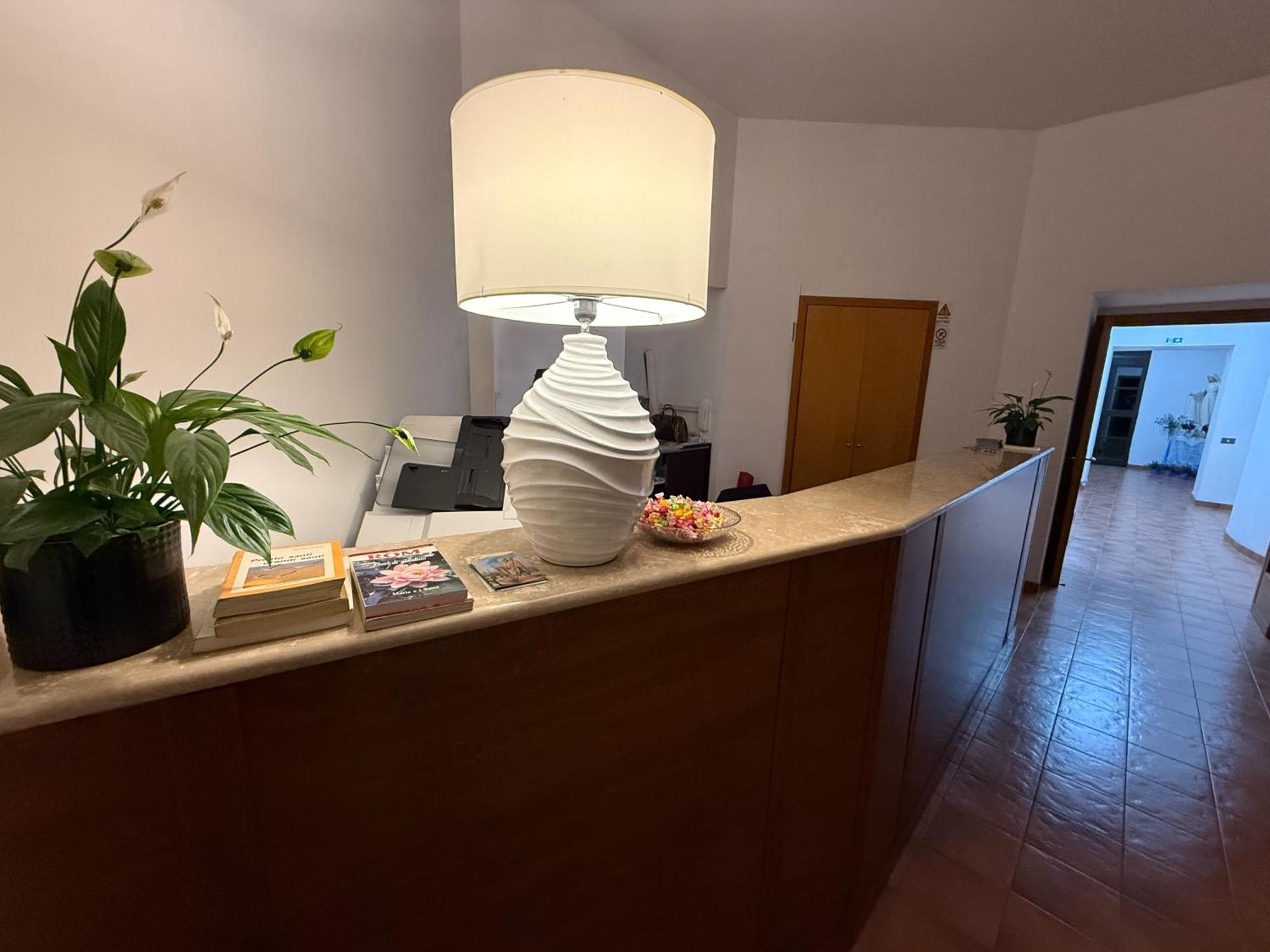 Due Leoni - Casa Per Turismo Cattolico * Rome